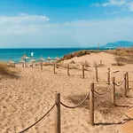 Casa De La Alegria, 3-bedroom House Near Cabopino Beach, Marbella