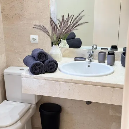 Casa De La Alegria, 3-bedroom House Near Cabopino & Golf, * Marbella