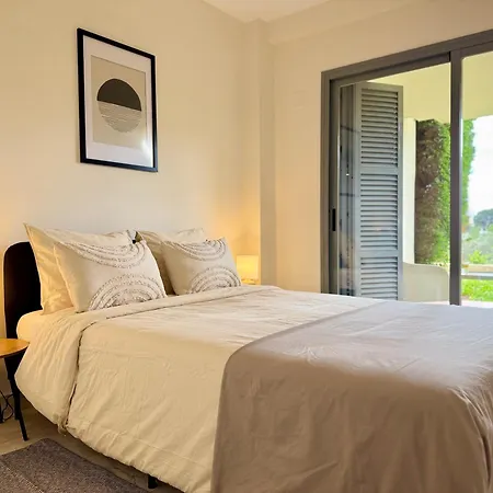 Casa De La Alegria, 3-bedroom House Near Cabopino & Golf, * Marbella